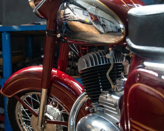 Když stará láska nerezaví – Jawa 350 znovu ožívá